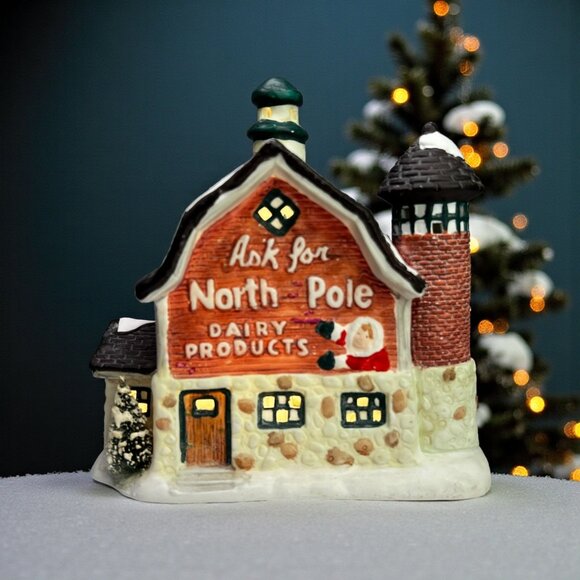 North Pole Dairy Products Illuminated Christmas Village Barn 1991 (No Box) - Picture 1 of 12